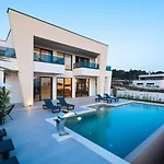 Luxury Odeona With Panoramic Seaview * Ζαντάρ
