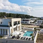 빌라 Luxury Odeona With Panoramic Seaview *